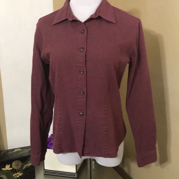 Patagonia Tops - 🖤 FINAL PRICE 🖤PATAGONIA BUTTON down shirt
